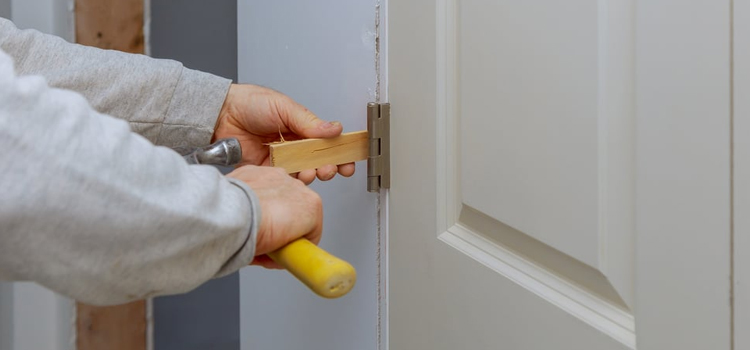 fiberglass entry door repair in Miami Lakes